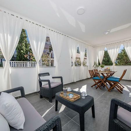 Guest House Mazuth II Banjol Екстер'єр фото