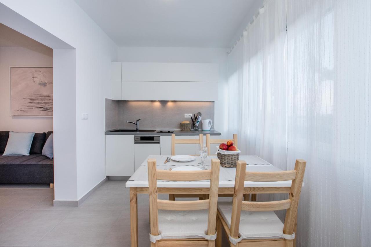Guest House Mazuth II Banjol Екстер'єр фото
