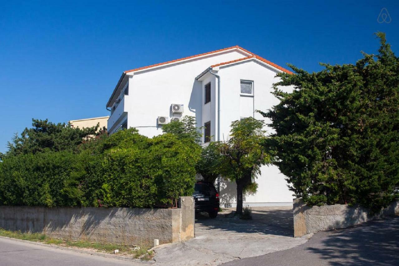 Guest House Mazuth II Banjol Екстер'єр фото